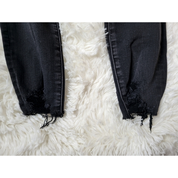American Eagle Distressed Black Jeans❤️ - Picture 3 of 8